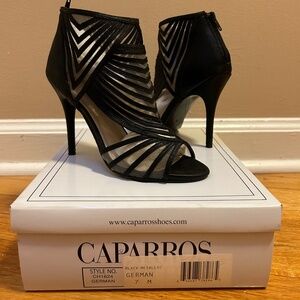 Caparrros black cage shoes sz 7